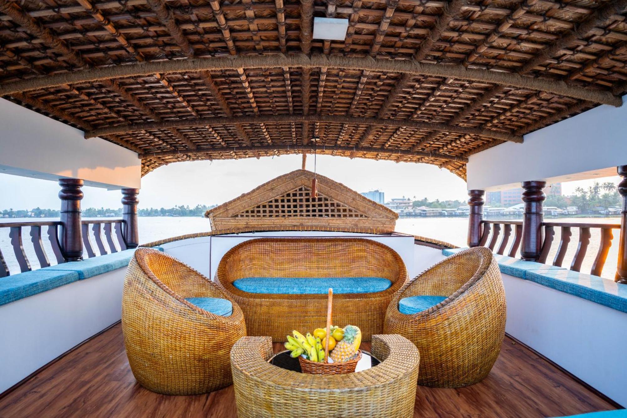 Why Not Houseboat Hotel Alappuzha Exterior foto