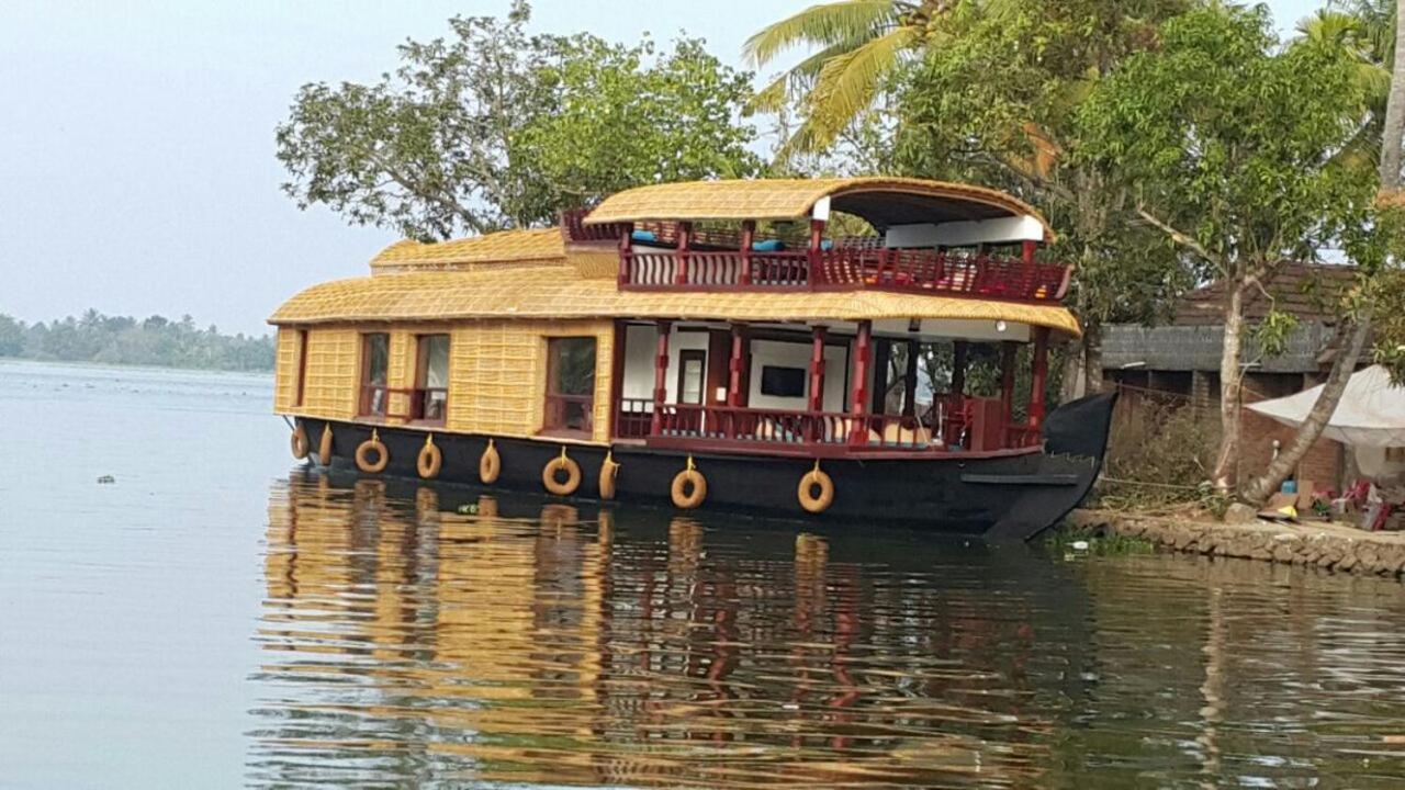 Why Not Houseboat Hotel Alappuzha Exterior foto